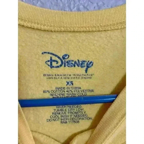 Disney’s Juniors' Rather Be In Bed Pooh Sweatshirt Size XS - Picture 6 of 9